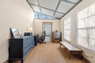 171 Split Rail Ln, Smithville, TX 78957 - Photo 5