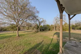 171 Split Rail Ln, Smithville, TX 78957 - Photo 19
