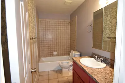 608 Wilkes Street, Smithville, TX 78957 - Photo 9