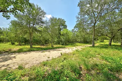 544 Coastal Lane, Luling, TX 78648 - Photo 3