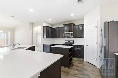 7800 Vista Mejor Drive, Austin, TX 78744 - Photo 5