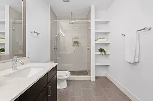 2002 Glen Allen St, Austin, TX 78704 - Photo 25