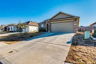 316 Addison Pl, Lockhart, TX 78644 - Photo 5