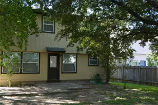 13703 Cambourne Dr, Pflugerville, TX 78660 - Photo 11