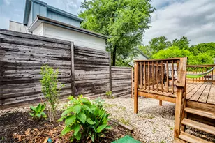 1214 Delano St, Austin, TX 78721 - Photo 25