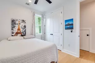 1214 Delano St, Austin, TX 78721 - Photo 11