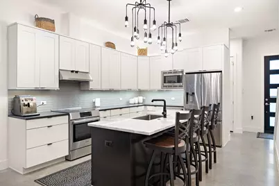 1310 Choquette Drive #B, Austin, TX 78757 - Photo 5