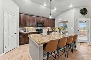 200 County Road 453 Rd, Taylor, TX 76574 - Photo 13