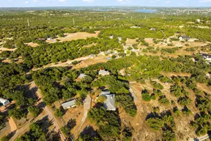 3204 Tabletop Mountain Dr, Spicewood, TX 78669 - Photo 7