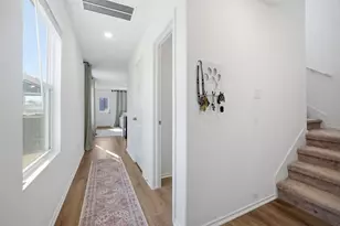 625 Marty Allen Loop, Jarrell, TX 76537 - Photo 5