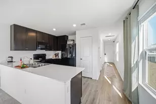 625 Marty Allen Loop, Jarrell, TX 76537 - Photo 9