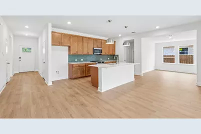 208 Rivers Edge Drive, Georgetown, TX 78628 - Photo 7