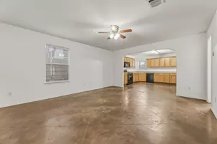 2405 E 9th St, Austin, TX 78702 - Photo 3