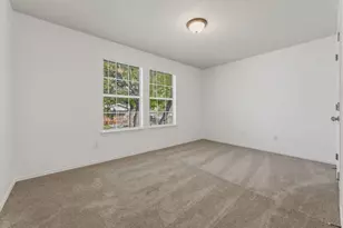 2405 E 9th St, Austin, TX 78702 - Photo 25