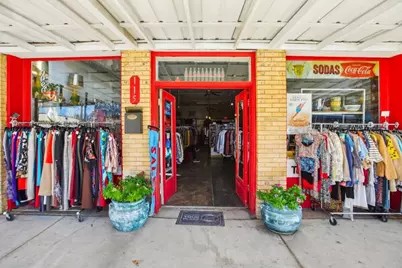 148 Two Bits Lane, Elgin, TX 78621 - Photo 31