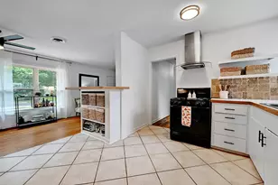 5700 Avenue G, Austin, TX 78752 - Photo 9