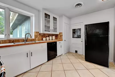 5700 Avenue G, Austin, TX 78752 - Photo 7