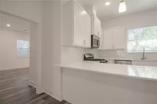 6325 Ponca St, Austin, TX 78741 - Photo 9