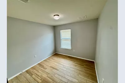 5816 Knoll Pines Pass Drive, Austin, TX 78724 - Photo 19