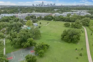 1128 Walton Ln, Austin, TX 78721 - Photo 29