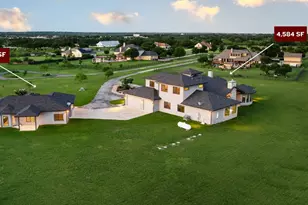 124 Park Pl Dr, Georgetown, TX 78628 - Photo 3