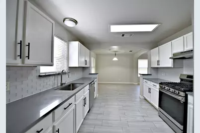 2001 Garrison Drive, Leander, TX 78641 - Photo 5