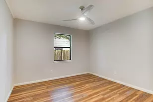 1405 Adams St, Taylor, TX 76574 - Photo 11