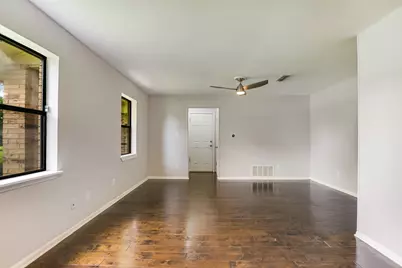 1405 Adams Street, Taylor, TX 76574 - Photo 7