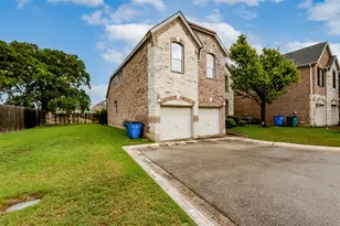 11608 Spicewood Pkwy, Austin, TX 78750 - Photo 3