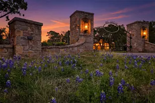 1071 Escalar Dr, Buchanan Dam, TX 78609 - Photo 3