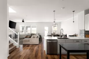 7810 Song Sparrow Dr., Austin, TX 78744 - Photo 9