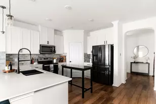 7810 Song Sparrow Dr., Austin, TX 78744 - Photo 11