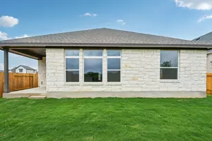 360 San Saba Dr, Buda, TX 78610 - Photo 31