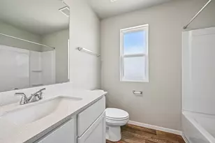 180 Lennox Dr, Kyle, TX 78640 - Photo 33