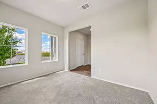 180 Lennox Dr, Kyle, TX 78640 - Photo 31
