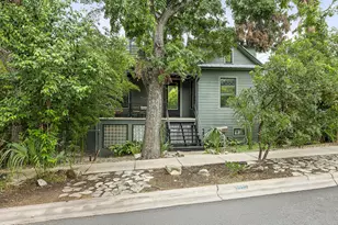 1007 E 8th St, Austin, TX 78702 - Photo 1