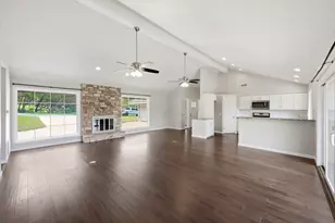 18 Country Ln, Wimberley, TX 78676 - Photo 7