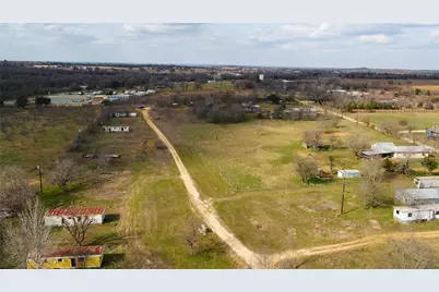 915 San Gabriel Street, Rockdale, TX 76567 - Photo 13