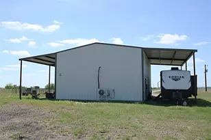 8821 County Rd 133, Burlington, TX 76519 - Photo 11