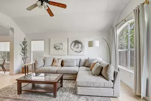 8109 Campeche Bay Pl, Round Rock, TX 78681 - Photo 11