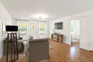 326 Zapalac Rd, Smithville, TX 78957 - Photo 5