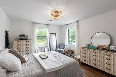 326 Zapalac Road, Smithville, TX 78957 - Photo 11