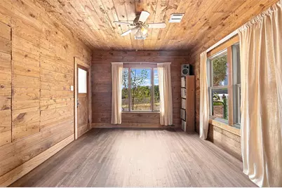 1406 E 11th Street, Austin, TX 78702 - Photo 5