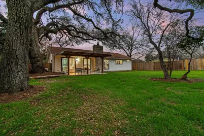 5102 Summerset Trail, Austin, TX 78749 - Photo 9