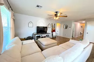 2204 Brewers Pl, Taylor, TX 76574 - Photo 13