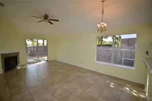 4729 Castleman Dr, Austin, TX 78725 - Photo 13