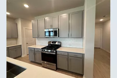 101 Hereford Loop, Hutto, TX 78634 - Photo 5
