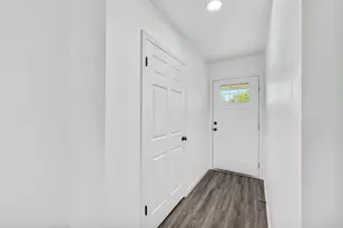 6506 King George Dr, Austin, TX 78745 - Photo 13