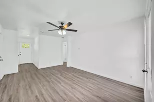 6506 King George Dr, Austin, TX 78745 - Photo 11
