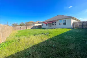 802 Mitchell Dr, Hutto, TX 78634 - Photo 21